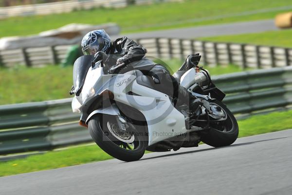 Mallory park Leicestershire;Mallory park photographs;Motorcycle action photographs;event digital images;eventdigitalimages;mallory park;no limits trackday;peter wileman photography;trackday;trackday digital images;trackday photos