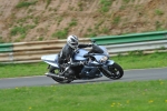 Mallory-park-Leicestershire;Mallory-park-photographs;Motorcycle-action-photographs;event-digital-images;eventdigitalimages;mallory-park;no-limits-trackday;peter-wileman-photography;trackday;trackday-digital-images;trackday-photos