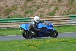 Mallory-park-Leicestershire;Mallory-park-photographs;Motorcycle-action-photographs;event-digital-images;eventdigitalimages;mallory-park;no-limits-trackday;peter-wileman-photography;trackday;trackday-digital-images;trackday-photos