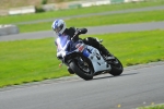 Mallory-park-Leicestershire;Mallory-park-photographs;Motorcycle-action-photographs;event-digital-images;eventdigitalimages;mallory-park;no-limits-trackday;peter-wileman-photography;trackday;trackday-digital-images;trackday-photos