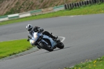 Mallory-park-Leicestershire;Mallory-park-photographs;Motorcycle-action-photographs;event-digital-images;eventdigitalimages;mallory-park;no-limits-trackday;peter-wileman-photography;trackday;trackday-digital-images;trackday-photos