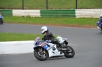 Mallory-park-Leicestershire;Mallory-park-photographs;Motorcycle-action-photographs;event-digital-images;eventdigitalimages;mallory-park;no-limits-trackday;peter-wileman-photography;trackday;trackday-digital-images;trackday-photos