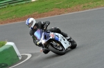 Mallory-park-Leicestershire;Mallory-park-photographs;Motorcycle-action-photographs;event-digital-images;eventdigitalimages;mallory-park;no-limits-trackday;peter-wileman-photography;trackday;trackday-digital-images;trackday-photos