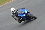 Mallory-park-Leicestershire;Mallory-park-photographs;Motorcycle-action-photographs;event-digital-images;eventdigitalimages;mallory-park;no-limits-trackday;peter-wileman-photography;trackday;trackday-digital-images;trackday-photos