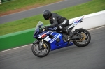 Mallory-park-Leicestershire;Mallory-park-photographs;Motorcycle-action-photographs;event-digital-images;eventdigitalimages;mallory-park;no-limits-trackday;peter-wileman-photography;trackday;trackday-digital-images;trackday-photos