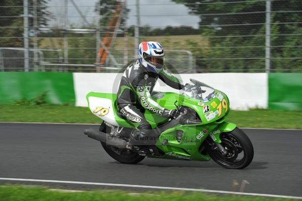 Mallory park Leicestershire;Mallory park photographs;Motorcycle action photographs;event digital images;eventdigitalimages;mallory park;no limits trackday;peter wileman photography;trackday;trackday digital images;trackday photos