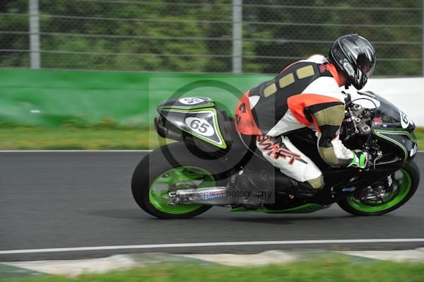 Mallory park Leicestershire;Mallory park photographs;Motorcycle action photographs;event digital images;eventdigitalimages;mallory park;no limits trackday;peter wileman photography;trackday;trackday digital images;trackday photos