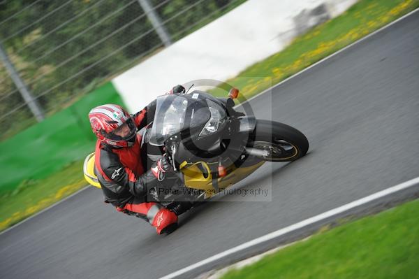 Mallory park Leicestershire;Mallory park photographs;Motorcycle action photographs;event digital images;eventdigitalimages;mallory park;no limits trackday;peter wileman photography;trackday;trackday digital images;trackday photos