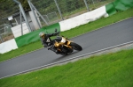 Mallory-park-Leicestershire;Mallory-park-photographs;Motorcycle-action-photographs;event-digital-images;eventdigitalimages;mallory-park;no-limits-trackday;peter-wileman-photography;trackday;trackday-digital-images;trackday-photos