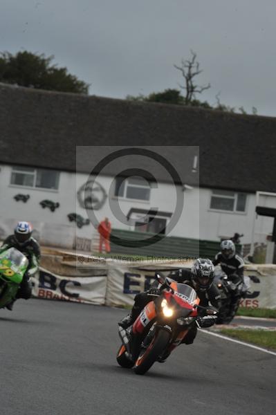 Mallory park Leicestershire;Mallory park photographs;Motorcycle action photographs;event digital images;eventdigitalimages;mallory park;no limits trackday;peter wileman photography;trackday;trackday digital images;trackday photos