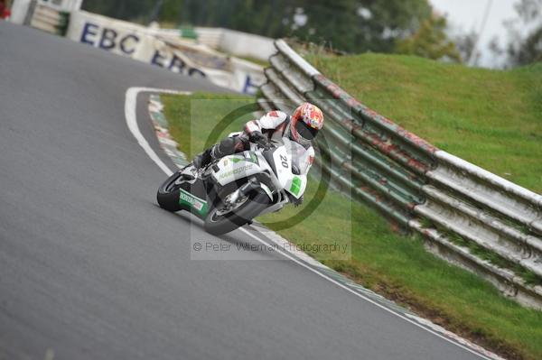 Mallory park Leicestershire;Mallory park photographs;Motorcycle action photographs;event digital images;eventdigitalimages;mallory park;no limits trackday;peter wileman photography;trackday;trackday digital images;trackday photos