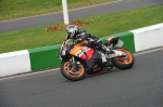 Mallory-park-Leicestershire;Mallory-park-photographs;Motorcycle-action-photographs;event-digital-images;eventdigitalimages;mallory-park;no-limits-trackday;peter-wileman-photography;trackday;trackday-digital-images;trackday-photos