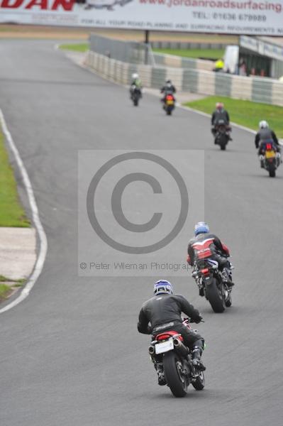 Mallory park Leicestershire;Mallory park photographs;Motorcycle action photographs;event digital images;eventdigitalimages;mallory park;no limits trackday;peter wileman photography;trackday;trackday digital images;trackday photos