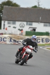 Mallory-park-Leicestershire;Mallory-park-photographs;Motorcycle-action-photographs;event-digital-images;eventdigitalimages;mallory-park;no-limits-trackday;peter-wileman-photography;trackday;trackday-digital-images;trackday-photos