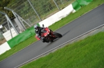 Mallory-park-Leicestershire;Mallory-park-photographs;Motorcycle-action-photographs;event-digital-images;eventdigitalimages;mallory-park;no-limits-trackday;peter-wileman-photography;trackday;trackday-digital-images;trackday-photos