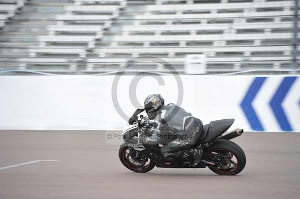 Motorcycle action photographs;Rockingham;Rockingham photographs;Trackday digital images;event digital images;eventdigitalimages;no limits trackday;peter wileman photography;rockingham corby northamptonshire;trackday;trackday photos