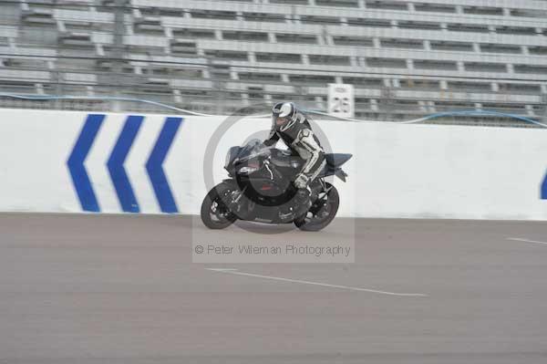 Motorcycle action photographs;Rockingham;Rockingham photographs;Trackday digital images;event digital images;eventdigitalimages;no limits trackday;peter wileman photography;rockingham corby northamptonshire;trackday;trackday photos