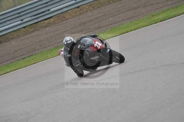 Motorcycle action photographs;Rockingham;Rockingham photographs;Trackday digital images;event digital images;eventdigitalimages;no limits trackday;peter wileman photography;rockingham corby northamptonshire;trackday;trackday photos