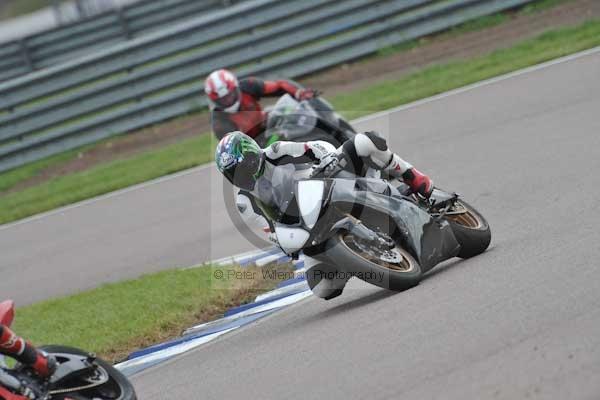 Motorcycle action photographs;Rockingham;Rockingham photographs;Trackday digital images;event digital images;eventdigitalimages;no limits trackday;peter wileman photography;rockingham corby northamptonshire;trackday;trackday photos