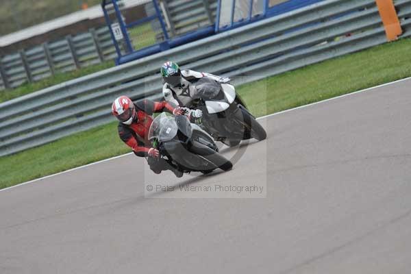 Motorcycle action photographs;Rockingham;Rockingham photographs;Trackday digital images;event digital images;eventdigitalimages;no limits trackday;peter wileman photography;rockingham corby northamptonshire;trackday;trackday photos