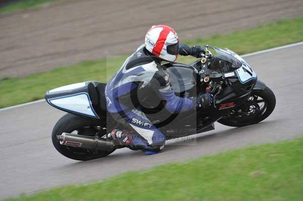 Motorcycle action photographs;Rockingham;Rockingham photographs;Trackday digital images;event digital images;eventdigitalimages;no limits trackday;peter wileman photography;rockingham corby northamptonshire;trackday;trackday photos