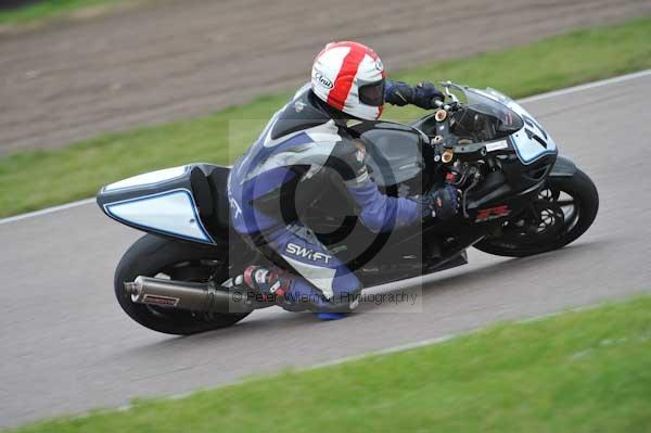 Motorcycle action photographs;Rockingham;Rockingham photographs;Trackday digital images;event digital images;eventdigitalimages;no limits trackday;peter wileman photography;rockingham corby northamptonshire;trackday;trackday photos