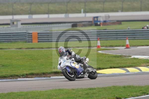 Motorcycle action photographs;Rockingham;Rockingham photographs;Trackday digital images;event digital images;eventdigitalimages;no limits trackday;peter wileman photography;rockingham corby northamptonshire;trackday;trackday photos