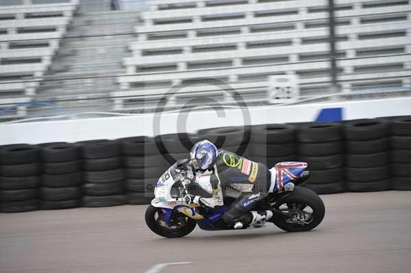 Motorcycle action photographs;Rockingham;Rockingham photographs;Trackday digital images;event digital images;eventdigitalimages;no limits trackday;peter wileman photography;rockingham corby northamptonshire;trackday;trackday photos