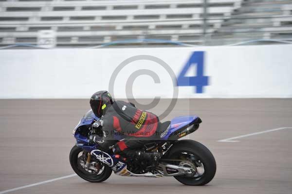 Motorcycle action photographs;Rockingham;Rockingham photographs;Trackday digital images;event digital images;eventdigitalimages;no limits trackday;peter wileman photography;rockingham corby northamptonshire;trackday;trackday photos