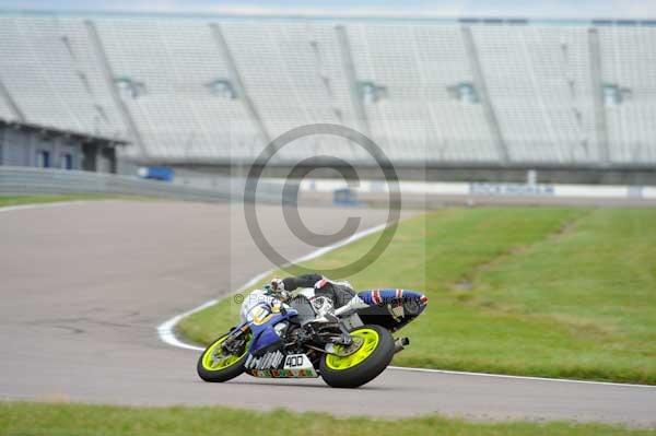 Motorcycle action photographs;Rockingham;Rockingham photographs;Trackday digital images;event digital images;eventdigitalimages;no limits trackday;peter wileman photography;rockingham corby northamptonshire;trackday;trackday photos