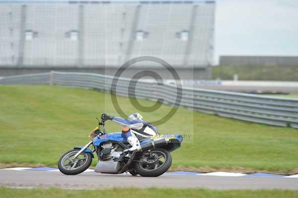 Motorcycle action photographs;Rockingham;Rockingham photographs;Trackday digital images;event digital images;eventdigitalimages;no limits trackday;peter wileman photography;rockingham corby northamptonshire;trackday;trackday photos