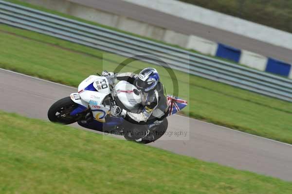 Motorcycle action photographs;Rockingham;Rockingham photographs;Trackday digital images;event digital images;eventdigitalimages;no limits trackday;peter wileman photography;rockingham corby northamptonshire;trackday;trackday photos