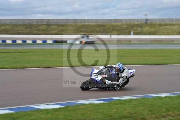 Motorcycle action photographs;Rockingham;Rockingham photographs;Trackday digital images;event digital images;eventdigitalimages;no limits trackday;peter wileman photography;rockingham corby northamptonshire;trackday;trackday photos