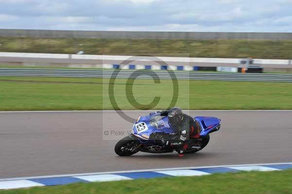 Motorcycle action photographs;Rockingham;Rockingham photographs;Trackday digital images;event digital images;eventdigitalimages;no limits trackday;peter wileman photography;rockingham corby northamptonshire;trackday;trackday photos