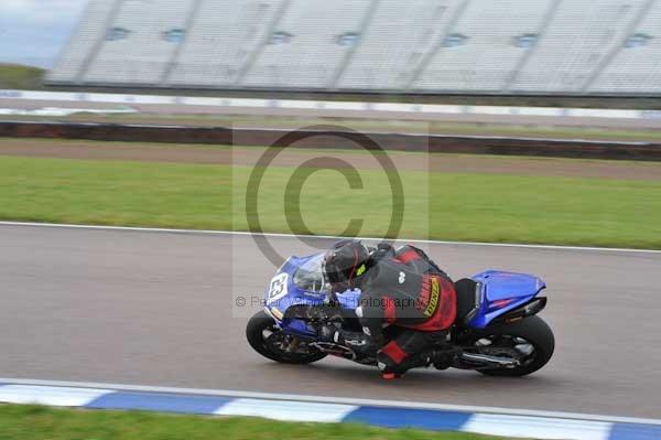 Motorcycle action photographs;Rockingham;Rockingham photographs;Trackday digital images;event digital images;eventdigitalimages;no limits trackday;peter wileman photography;rockingham corby northamptonshire;trackday;trackday photos