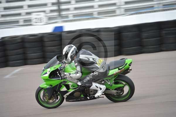 Motorcycle action photographs;Rockingham;Rockingham photographs;Trackday digital images;event digital images;eventdigitalimages;no limits trackday;peter wileman photography;rockingham corby northamptonshire;trackday;trackday photos