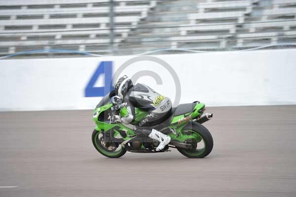 Motorcycle action photographs;Rockingham;Rockingham photographs;Trackday digital images;event digital images;eventdigitalimages;no limits trackday;peter wileman photography;rockingham corby northamptonshire;trackday;trackday photos