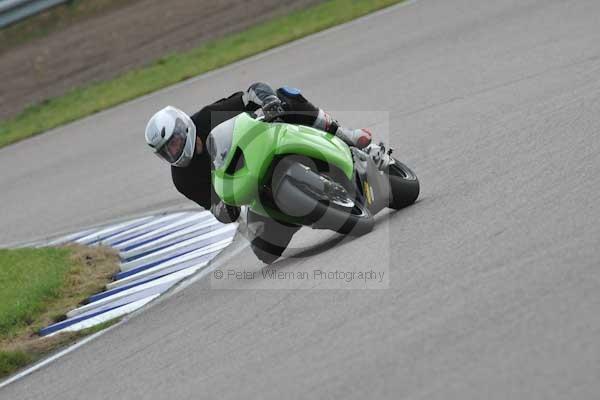 Motorcycle action photographs;Rockingham;Rockingham photographs;Trackday digital images;event digital images;eventdigitalimages;no limits trackday;peter wileman photography;rockingham corby northamptonshire;trackday;trackday photos