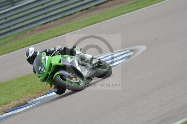 Motorcycle action photographs;Rockingham;Rockingham photographs;Trackday digital images;event digital images;eventdigitalimages;no limits trackday;peter wileman photography;rockingham corby northamptonshire;trackday;trackday photos