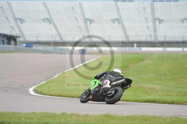 Motorcycle action photographs;Rockingham;Rockingham photographs;Trackday digital images;event digital images;eventdigitalimages;no limits trackday;peter wileman photography;rockingham corby northamptonshire;trackday;trackday photos