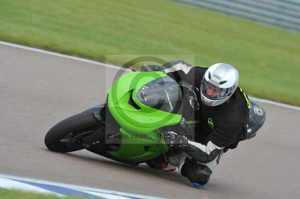 Motorcycle action photographs;Rockingham;Rockingham photographs;Trackday digital images;event digital images;eventdigitalimages;no limits trackday;peter wileman photography;rockingham corby northamptonshire;trackday;trackday photos