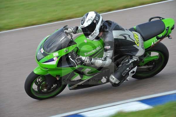 Motorcycle action photographs;Rockingham;Rockingham photographs;Trackday digital images;event digital images;eventdigitalimages;no limits trackday;peter wileman photography;rockingham corby northamptonshire;trackday;trackday photos