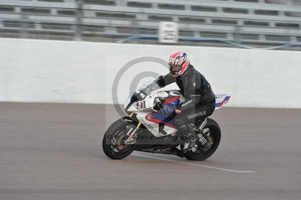 Motorcycle action photographs;Rockingham;Rockingham photographs;Trackday digital images;event digital images;eventdigitalimages;no limits trackday;peter wileman photography;rockingham corby northamptonshire;trackday;trackday photos