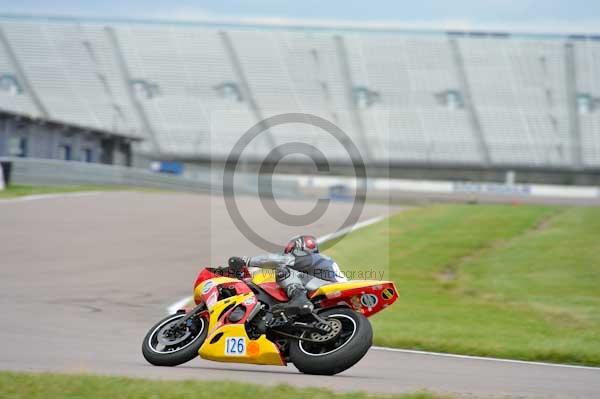 Motorcycle action photographs;Rockingham;Rockingham photographs;Trackday digital images;event digital images;eventdigitalimages;no limits trackday;peter wileman photography;rockingham corby northamptonshire;trackday;trackday photos