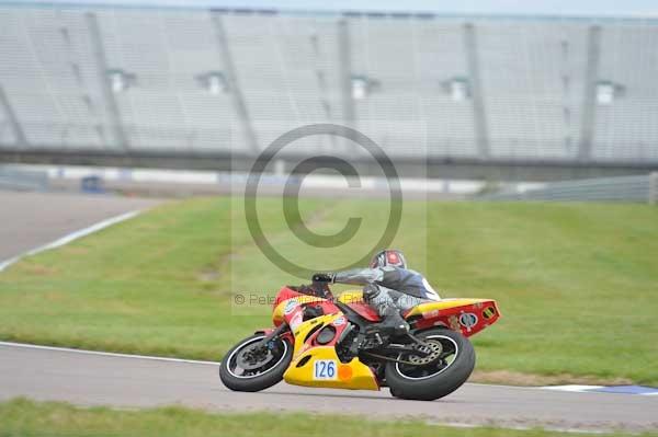 Motorcycle action photographs;Rockingham;Rockingham photographs;Trackday digital images;event digital images;eventdigitalimages;no limits trackday;peter wileman photography;rockingham corby northamptonshire;trackday;trackday photos