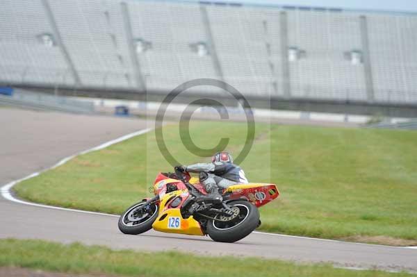 Motorcycle action photographs;Rockingham;Rockingham photographs;Trackday digital images;event digital images;eventdigitalimages;no limits trackday;peter wileman photography;rockingham corby northamptonshire;trackday;trackday photos