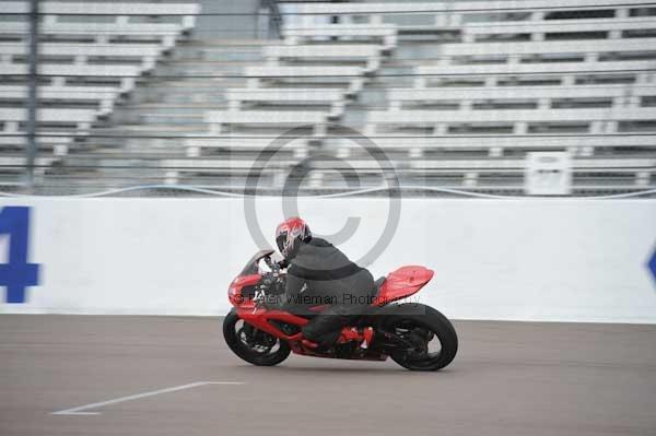 Motorcycle action photographs;Rockingham;Rockingham photographs;Trackday digital images;event digital images;eventdigitalimages;no limits trackday;peter wileman photography;rockingham corby northamptonshire;trackday;trackday photos