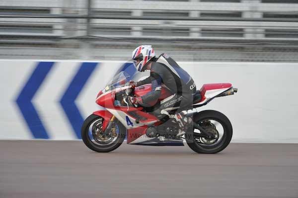 Motorcycle action photographs;Rockingham;Rockingham photographs;Trackday digital images;event digital images;eventdigitalimages;no limits trackday;peter wileman photography;rockingham corby northamptonshire;trackday;trackday photos