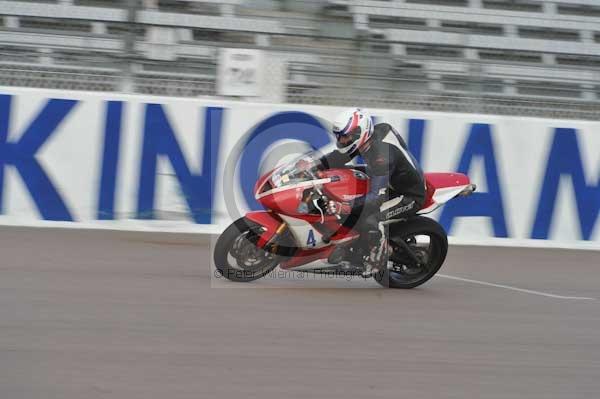 Motorcycle action photographs;Rockingham;Rockingham photographs;Trackday digital images;event digital images;eventdigitalimages;no limits trackday;peter wileman photography;rockingham corby northamptonshire;trackday;trackday photos