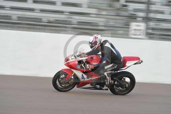 Motorcycle action photographs;Rockingham;Rockingham photographs;Trackday digital images;event digital images;eventdigitalimages;no limits trackday;peter wileman photography;rockingham corby northamptonshire;trackday;trackday photos